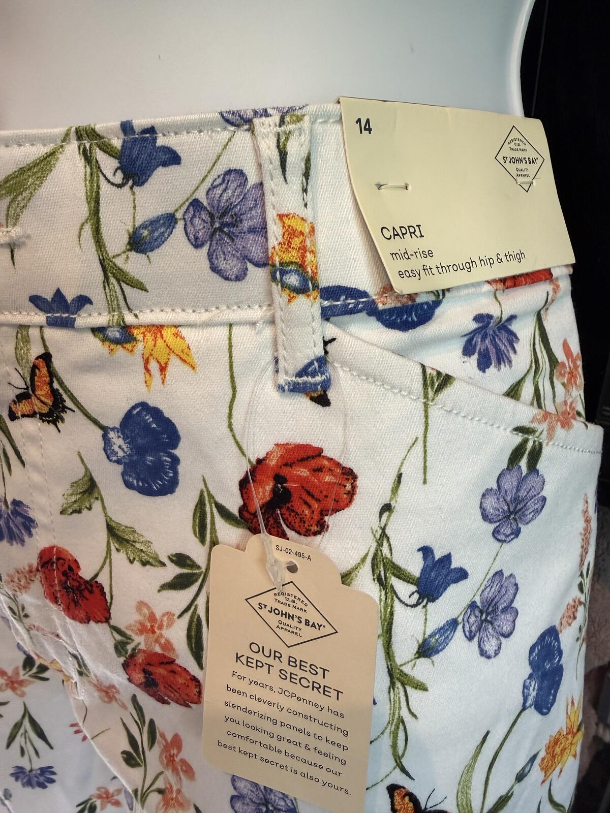 Women's Floral Print Cropped Pants