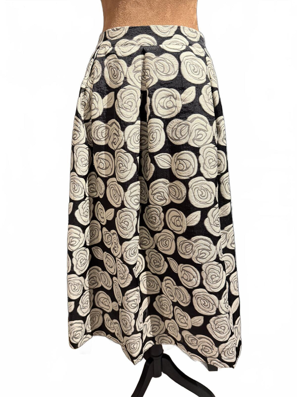 Who What Wear Black and Cream Floral Jacquard Midi Skirt