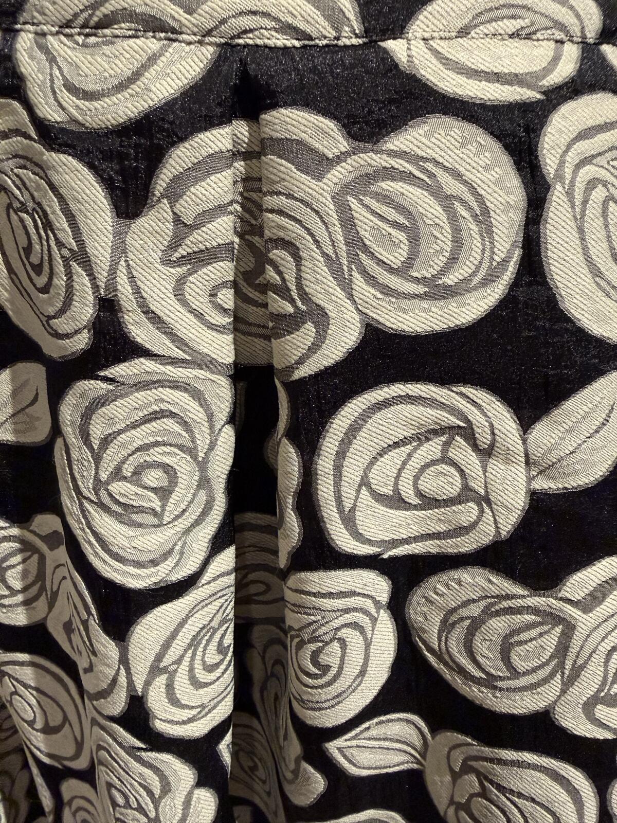 Who What Wear Black and Cream Floral Jacquard Midi Skirt