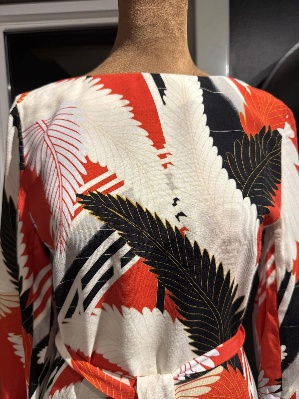 Tegan Red Cream Black Leaf Printed Belted Dress New With Tags