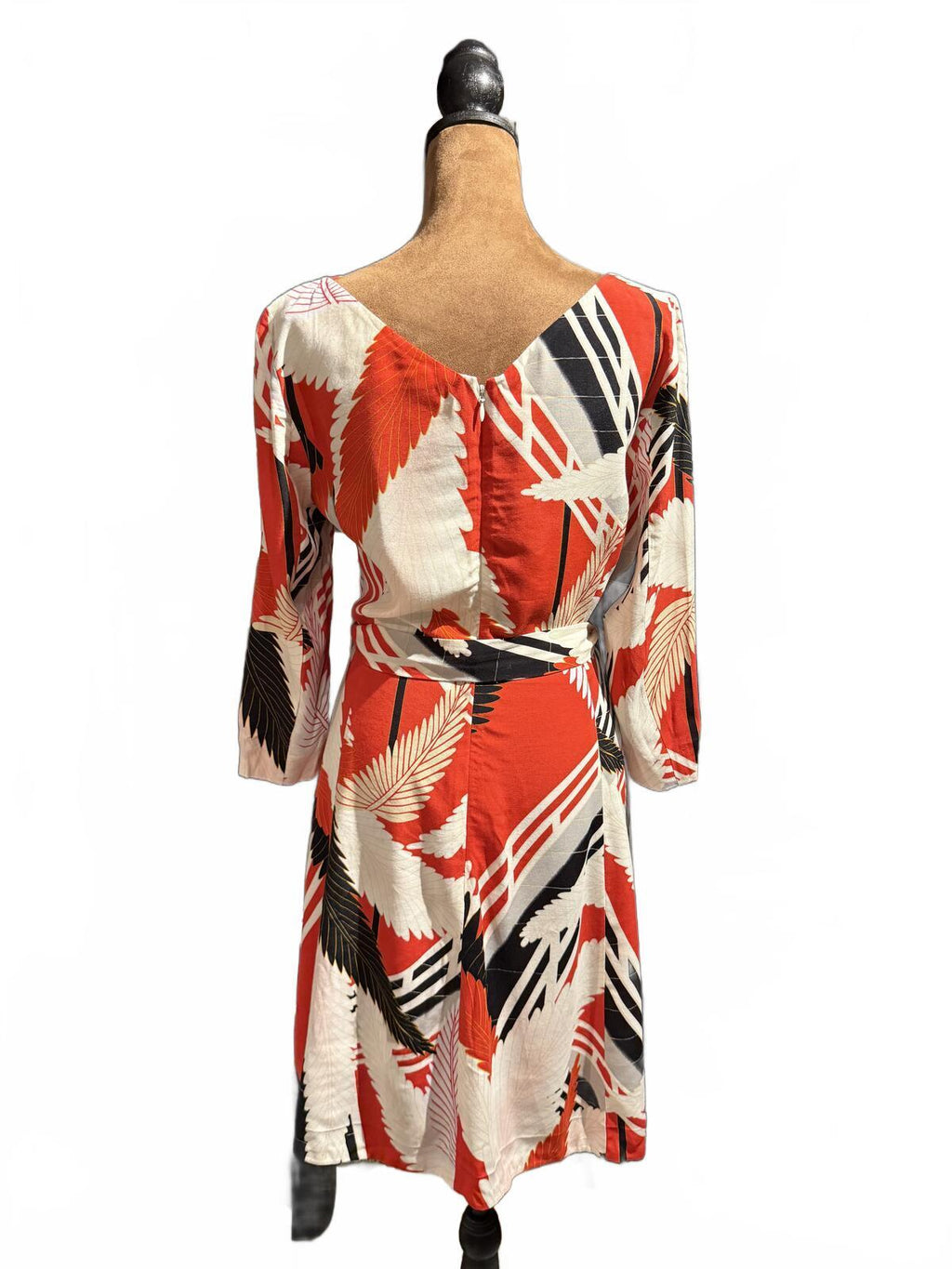 Tegan Red Cream Black Leaf Printed Belted Dress New With Tags