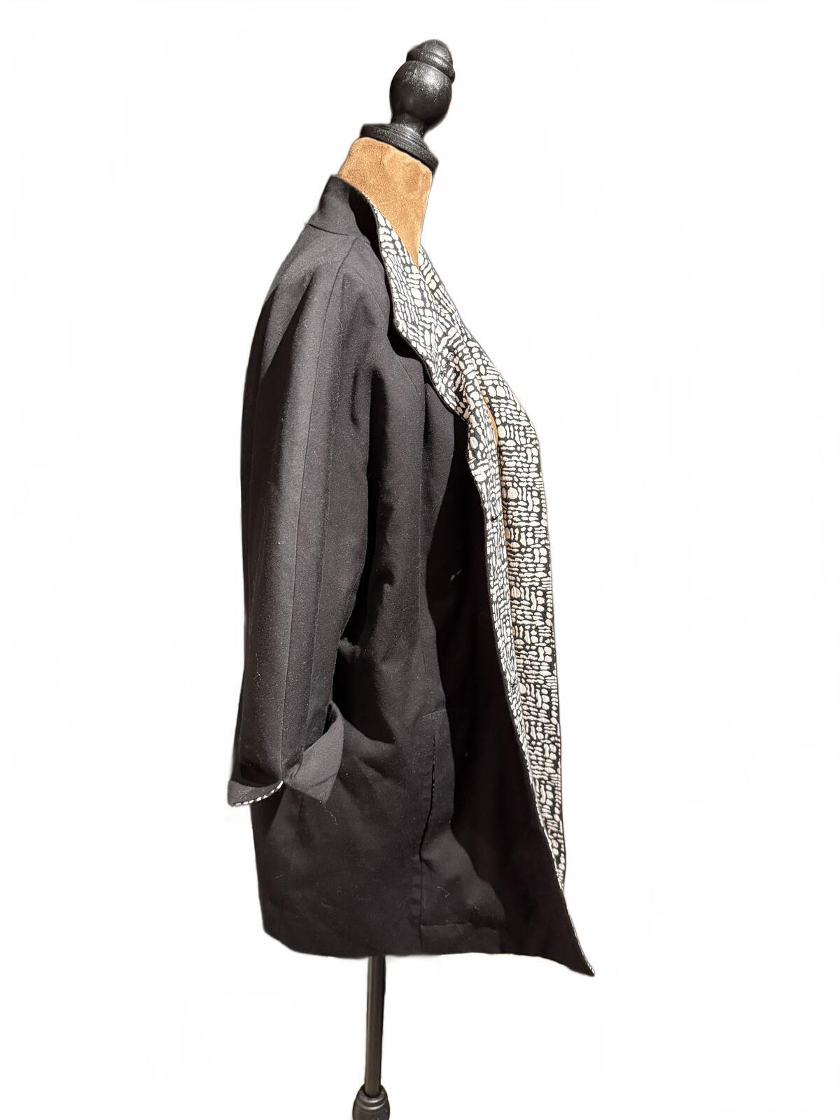 Peter Nygard Black Open Front Jacket with White Pattern Trim