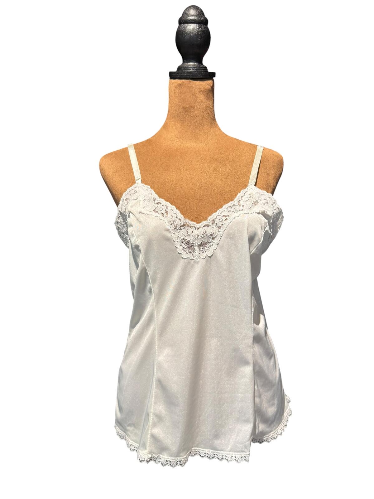 By Mel-Lin Vintage White Lace Trim Satin Camisole Top