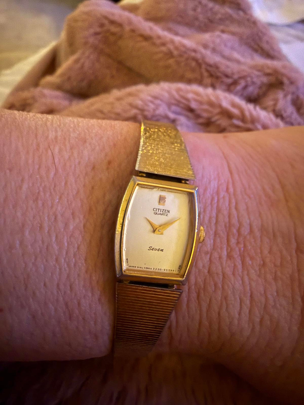 Citizen Quartz Seven Vintage 80’s Gold Tone Watch