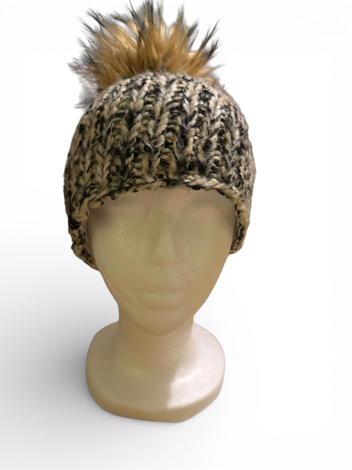 Chunky Knit Beanie Hat with Faux Fur Pom Pom