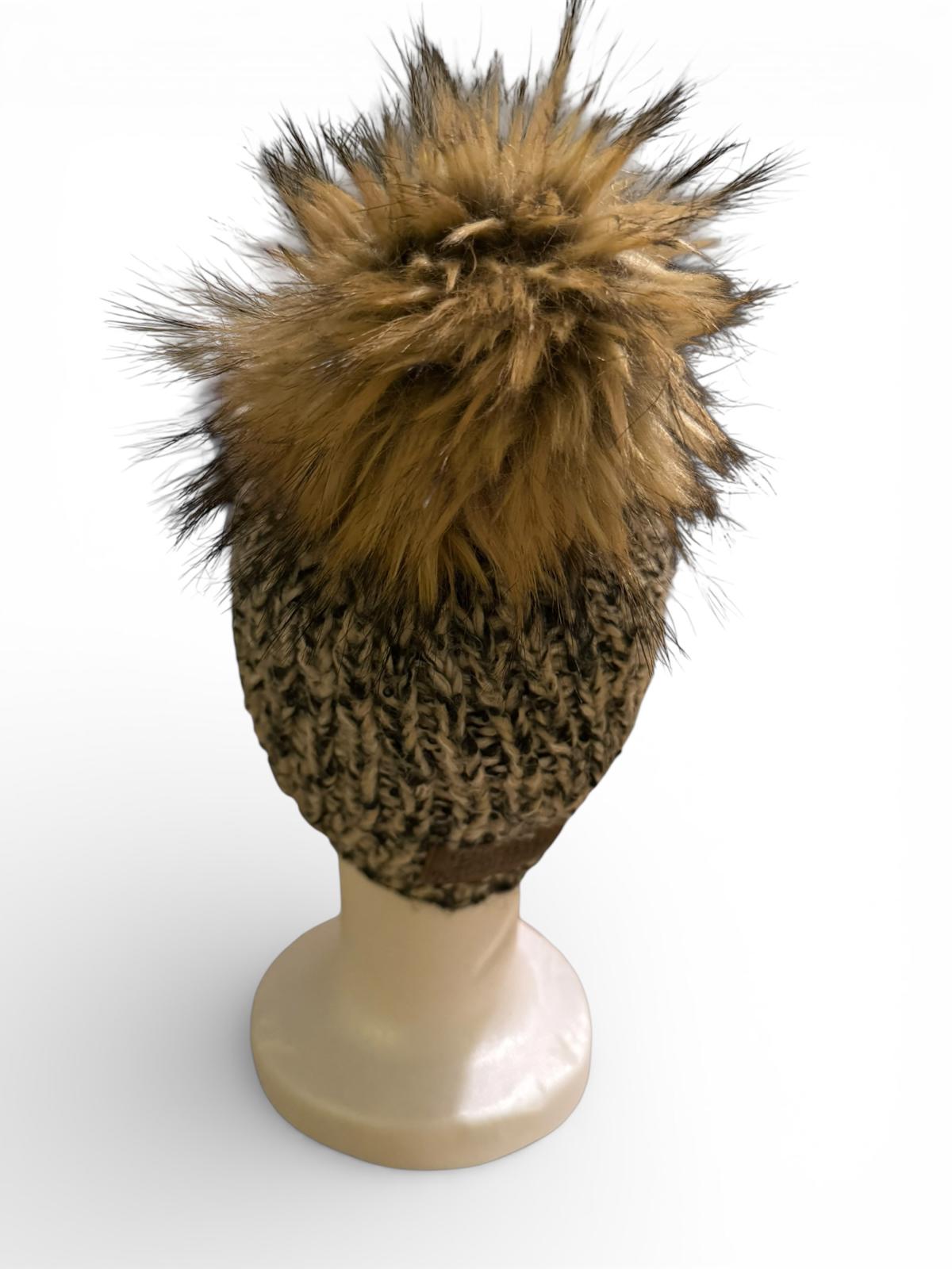 Chunky Knit Beanie Hat with Faux Fur Pom Pom