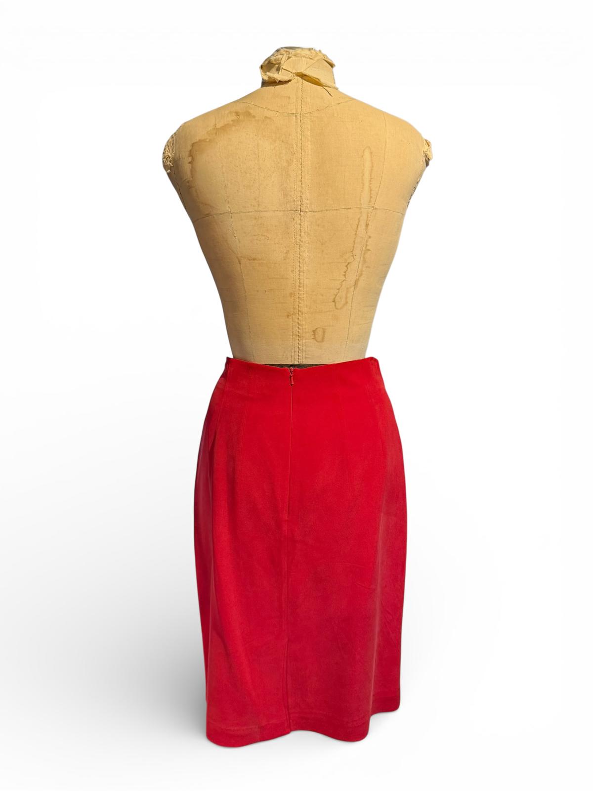 Chaus Red Knee-Length Silk Pencil Skirt