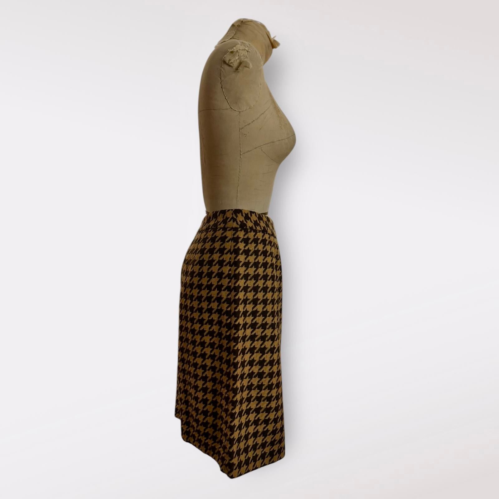 Chadwicks Vintage Houndstooth Pattern A-Line Skirt