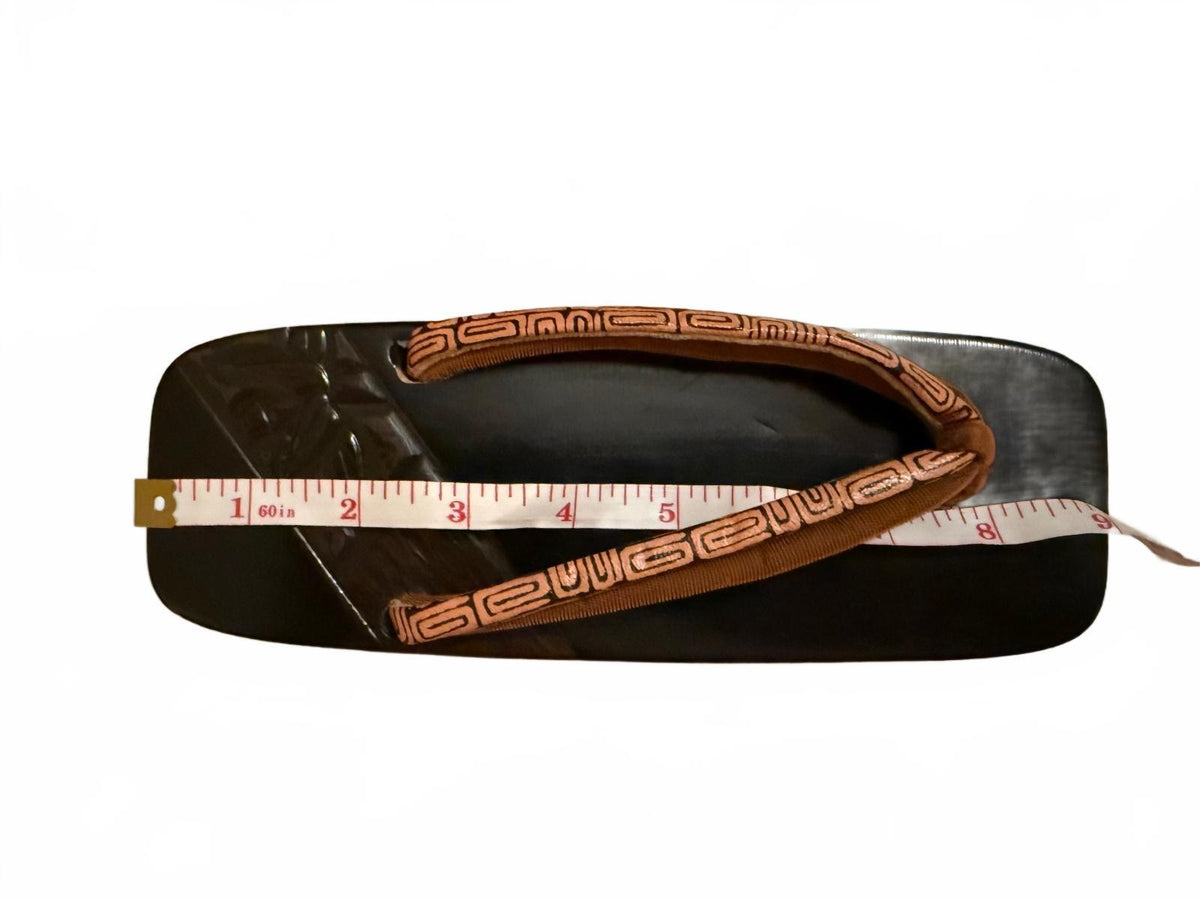 Vintage Japanese Geta Sandals with Traditional Fabric Straps