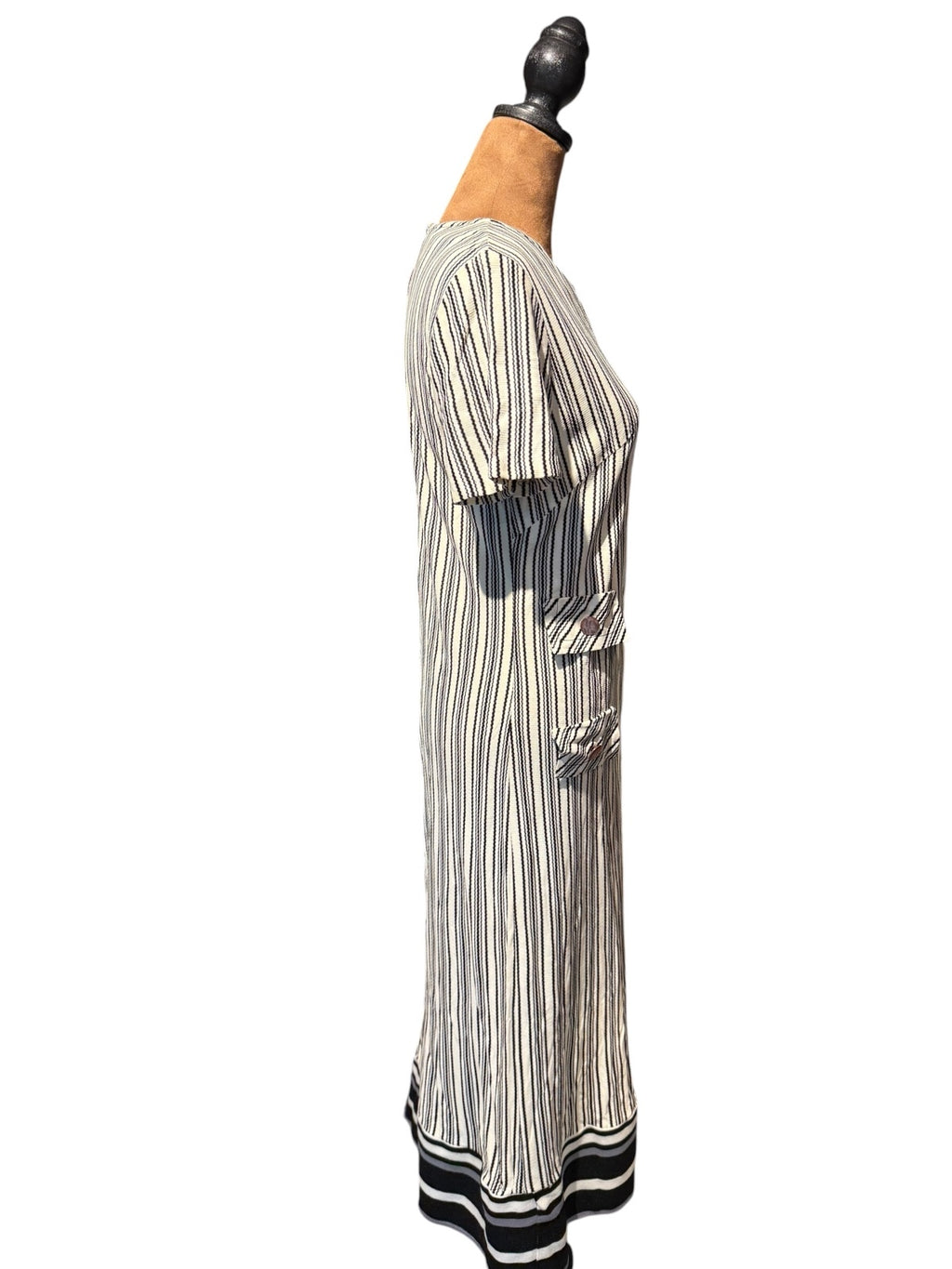 Vintage Striped Short Sleeve Midi Dress with Buttoned Pockets