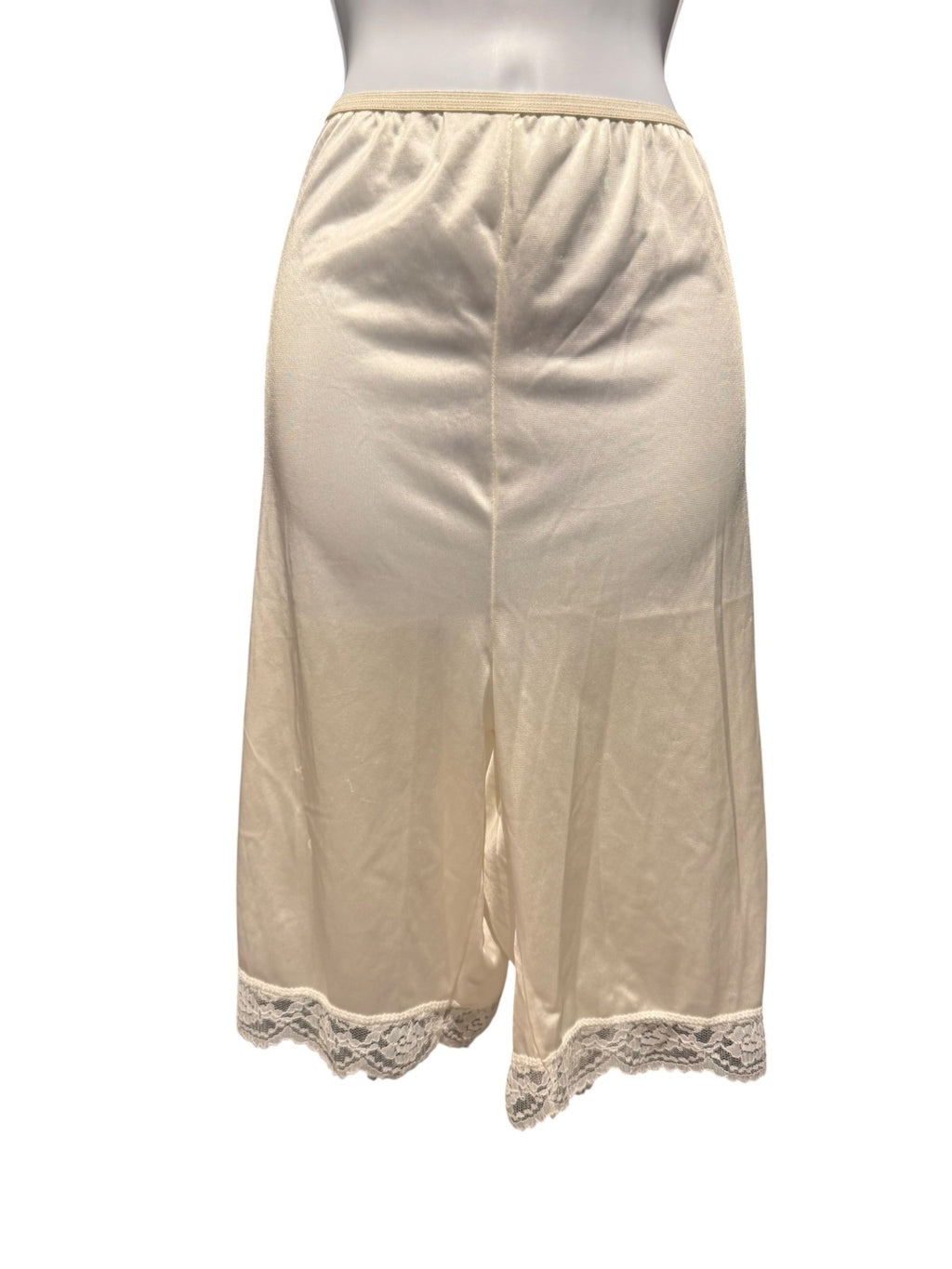 Vintage Cream Lace Hem Tap Pants Bloomers