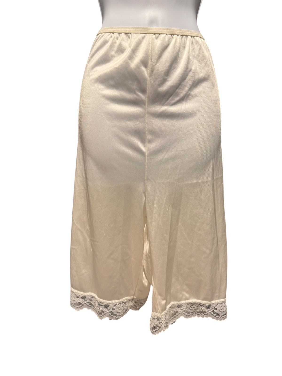 Vintage Cream Lace Hem Tap Pants Bloomers