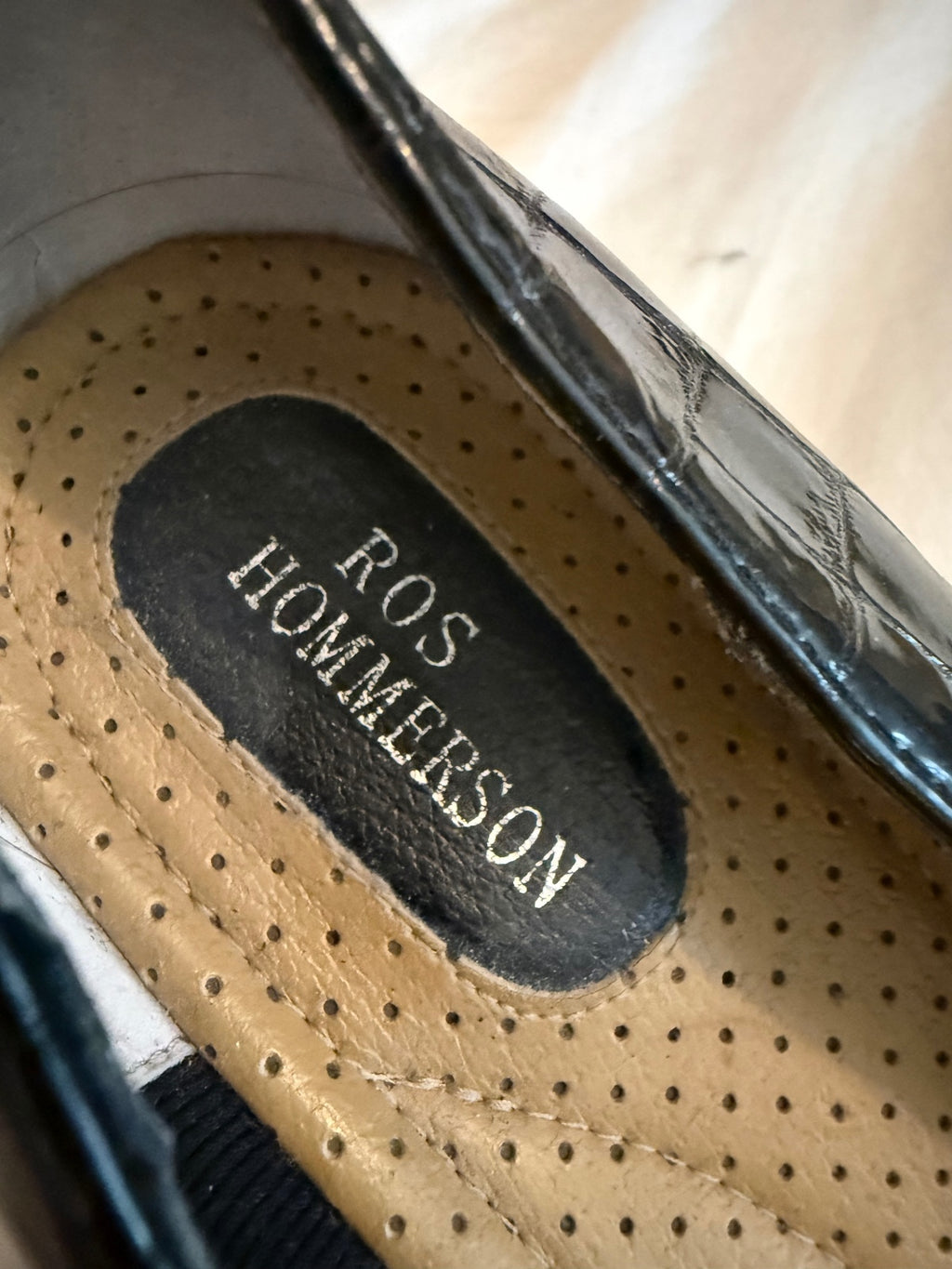 Ross Hommerson Black Croc-Embossed Low Heel Pumps
