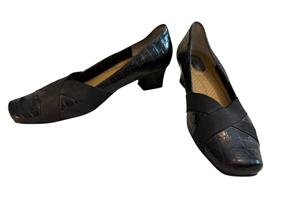 Ross Hommerson Black Croc-Embossed Low Heel Pumps