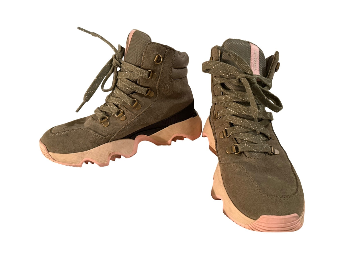 Sorel Women's Suede Hiking Boots with Pink Soles - Size 8
