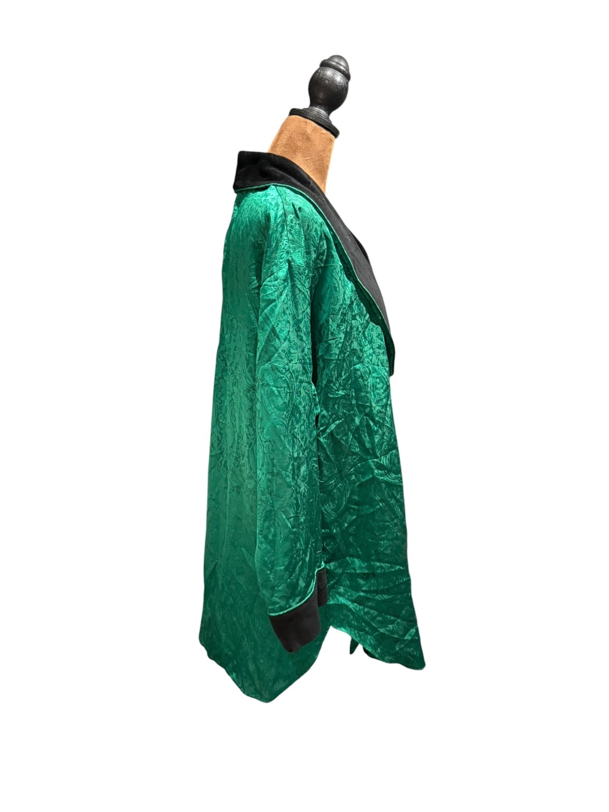Victoria's Secret Gold Label Green Satin Jacquard Robe with Black Velvet Collar
