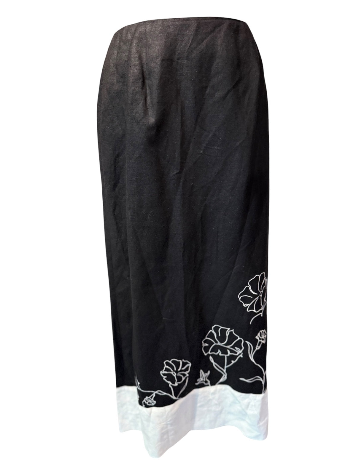 B. Moss Tailor Black and White Floral Embroidered Skirt