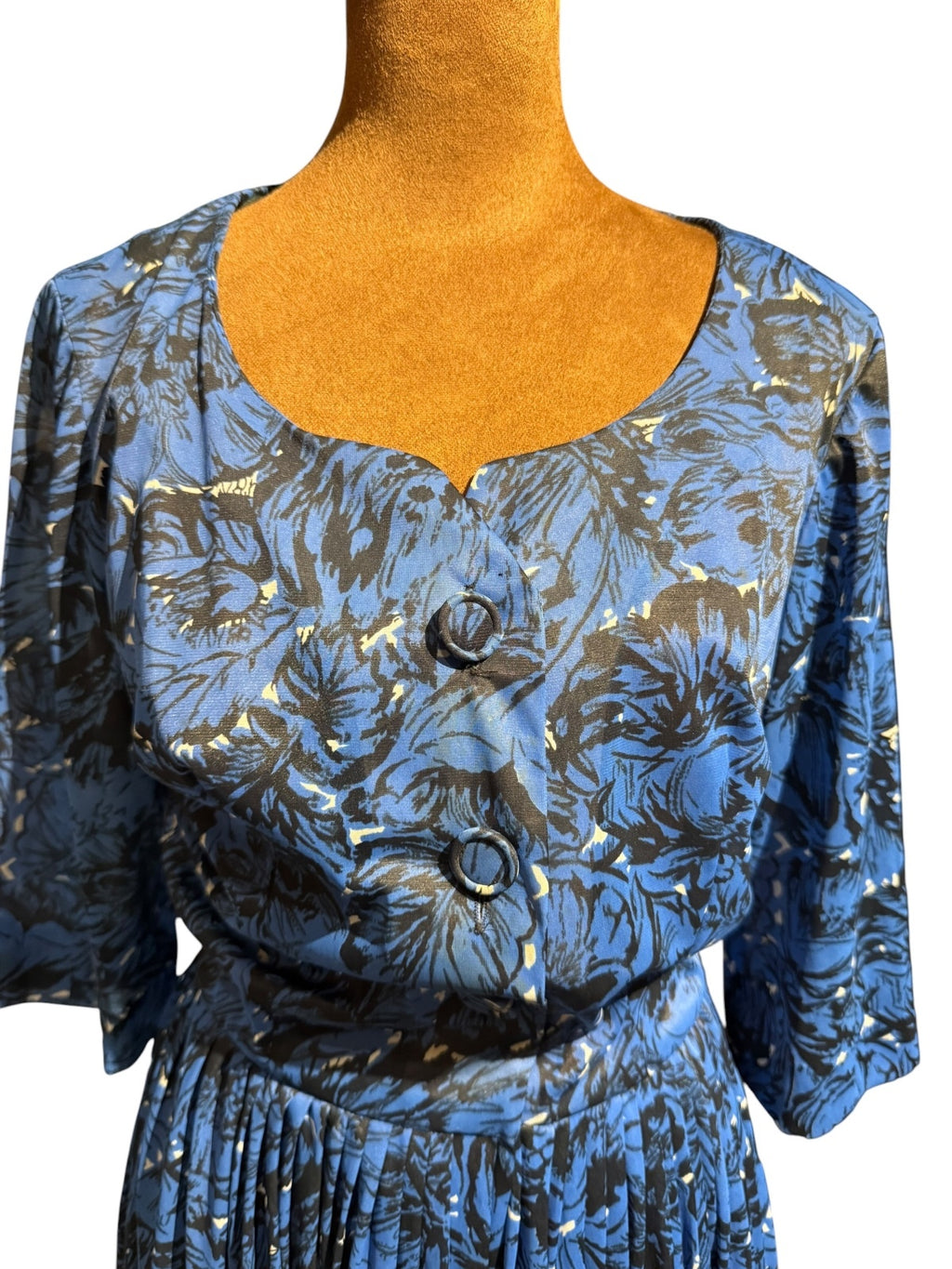 Bettie Hartford Vintage Blue Floral Dress with Button Front