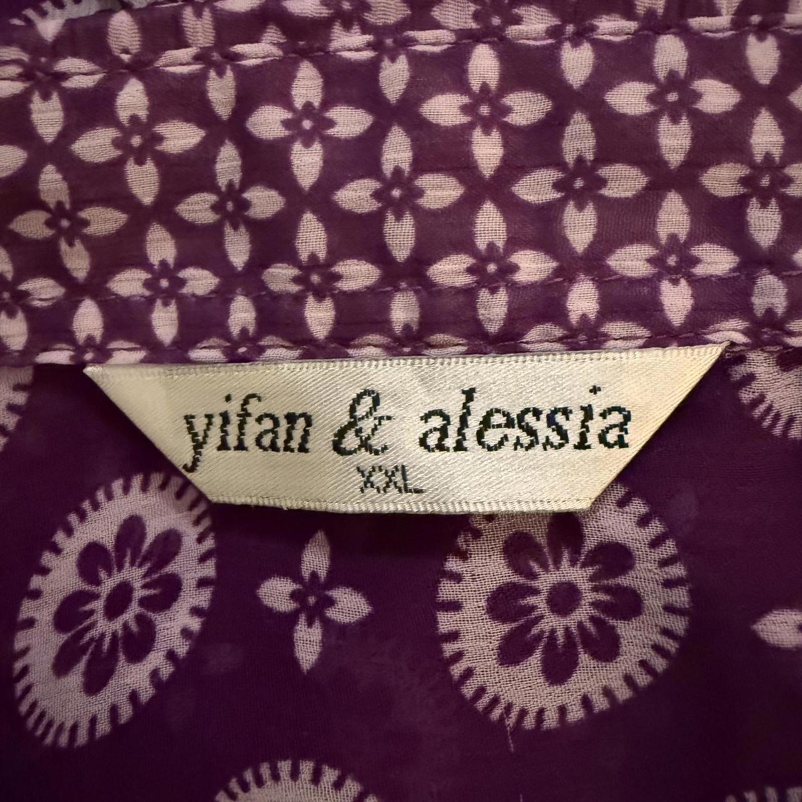 Yifan and Alessia Purple Paisley Short Sleeve Blouse