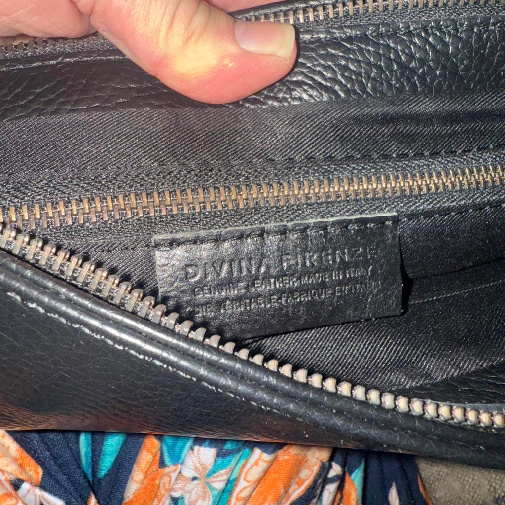 Divina Firenze Black Leather Crossbody Bag