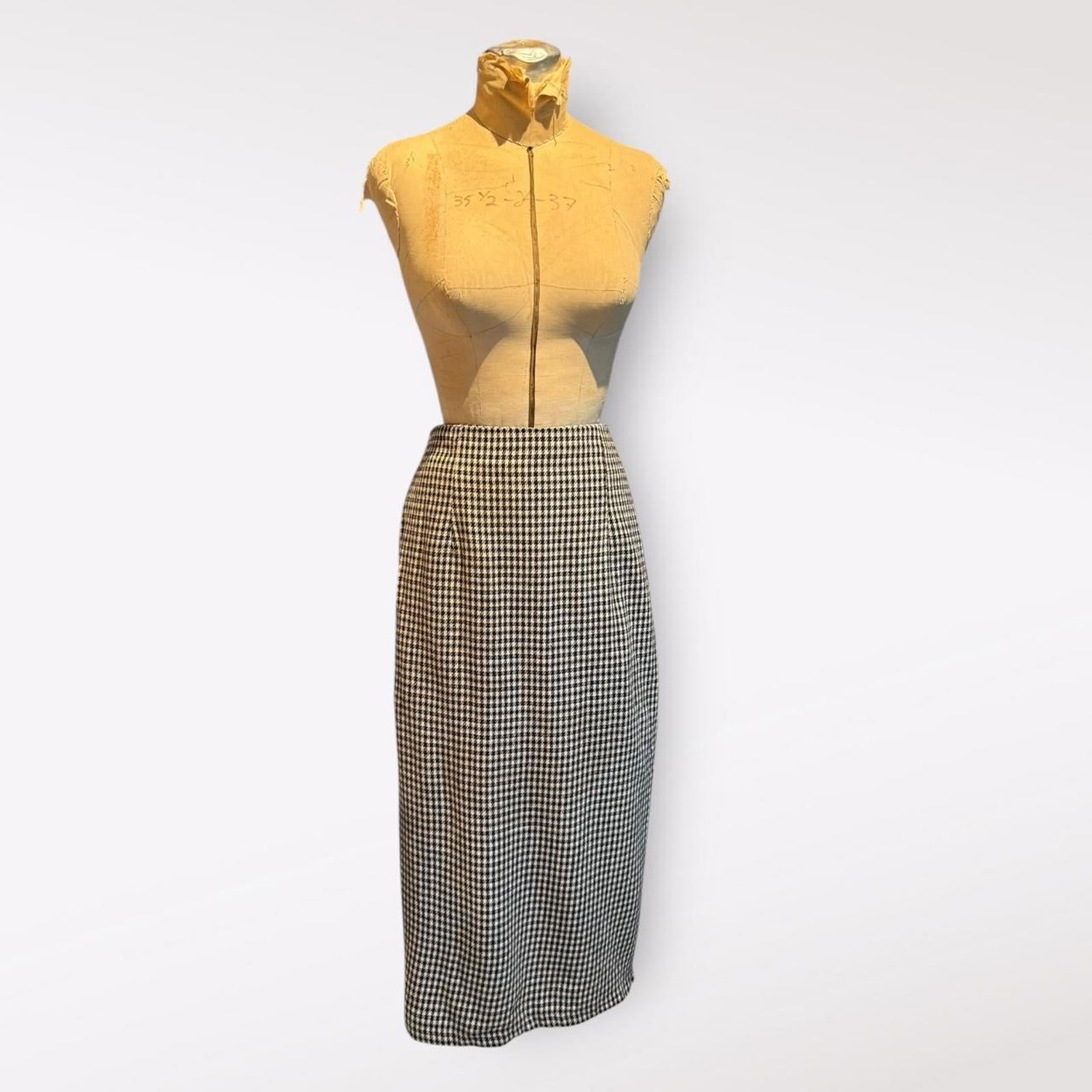 Tracy Evans Vintage Black and White Houndstooth Midi Skirt