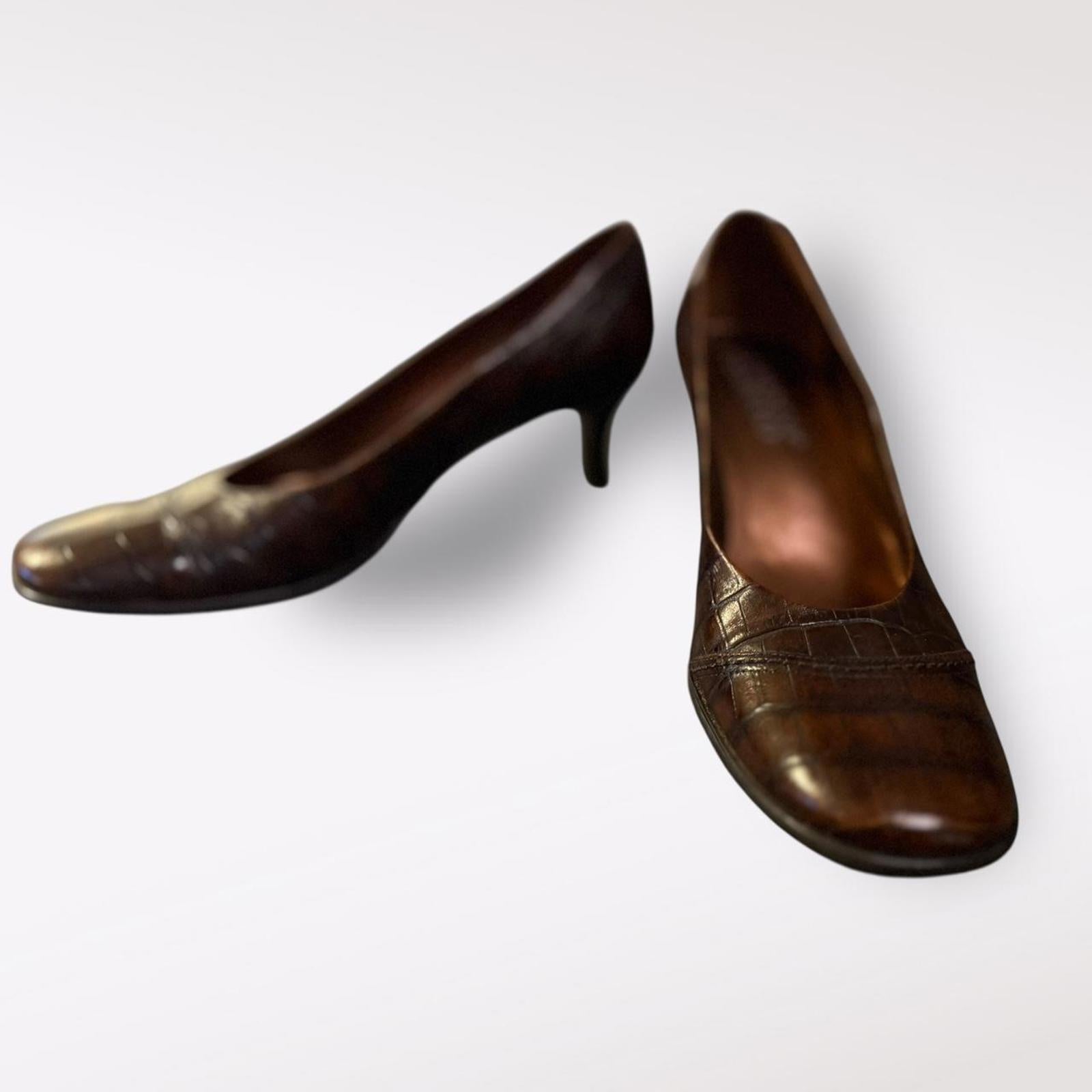 Brown Croc Embossed Leather Kitten Heel Pumps