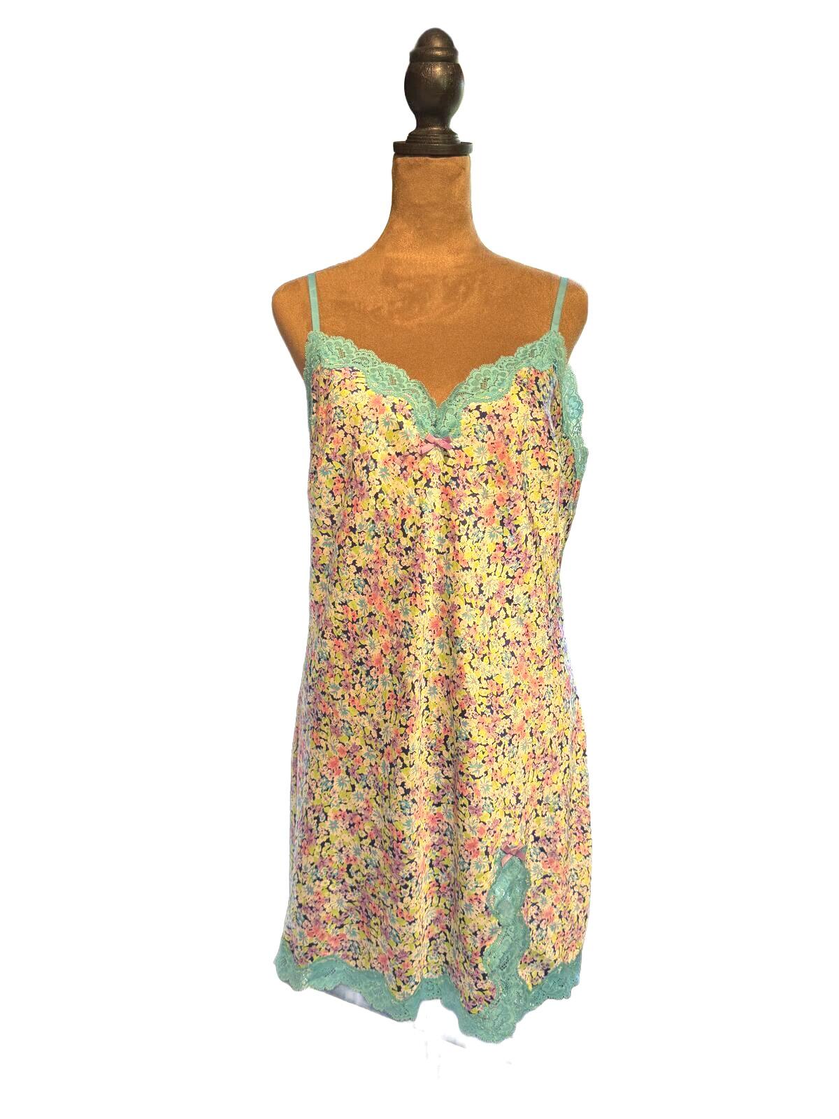 Victoria's Secret Silver Label Floral Lace Trim Chemise Nightgown