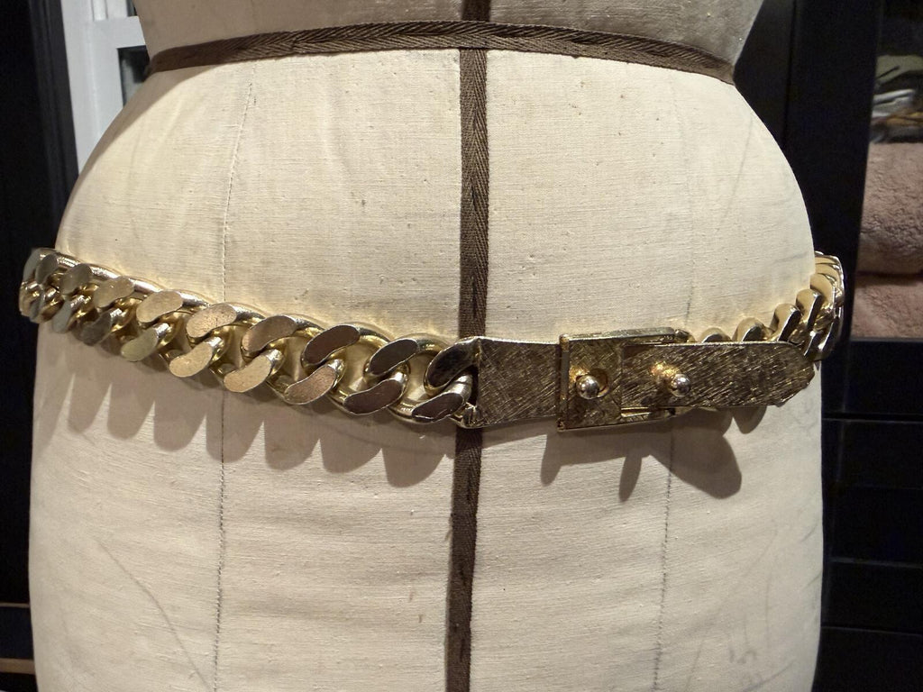 Gold Tone Chain Link Belt with Buckle Closure