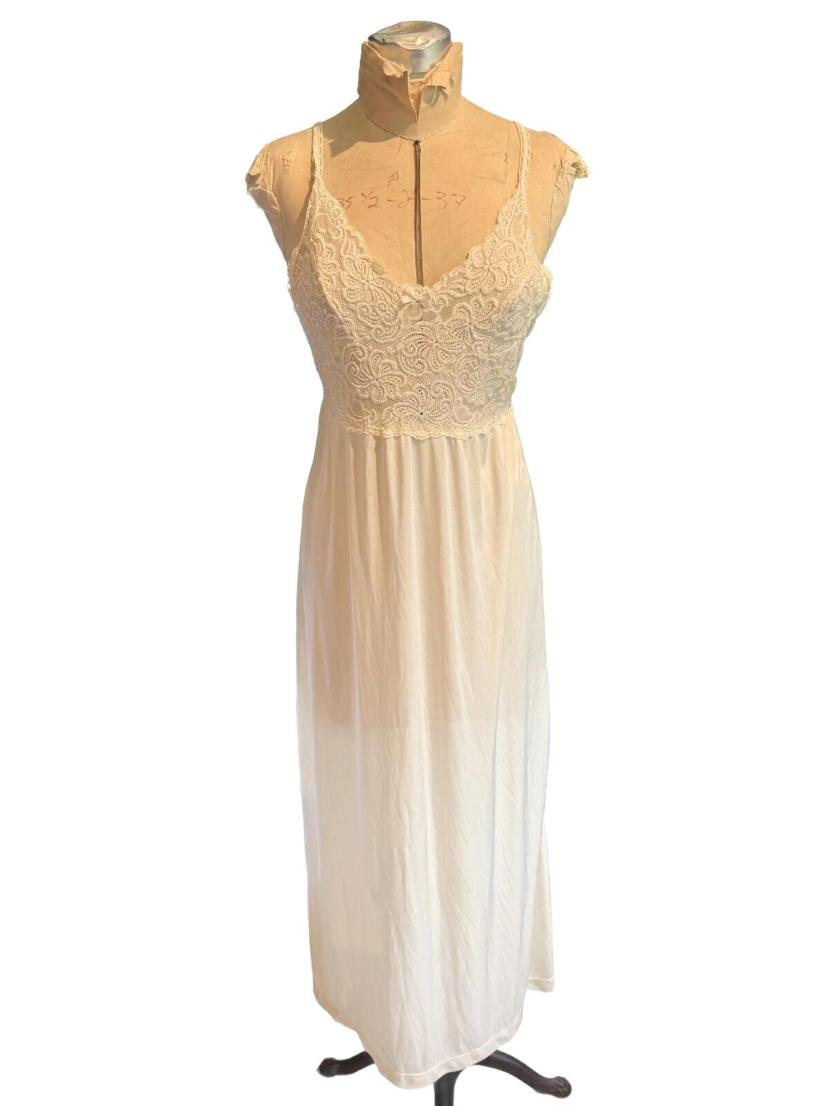 Victoria’s Secret Vintage Cream Lace Sleeveless Maxi Nightgown