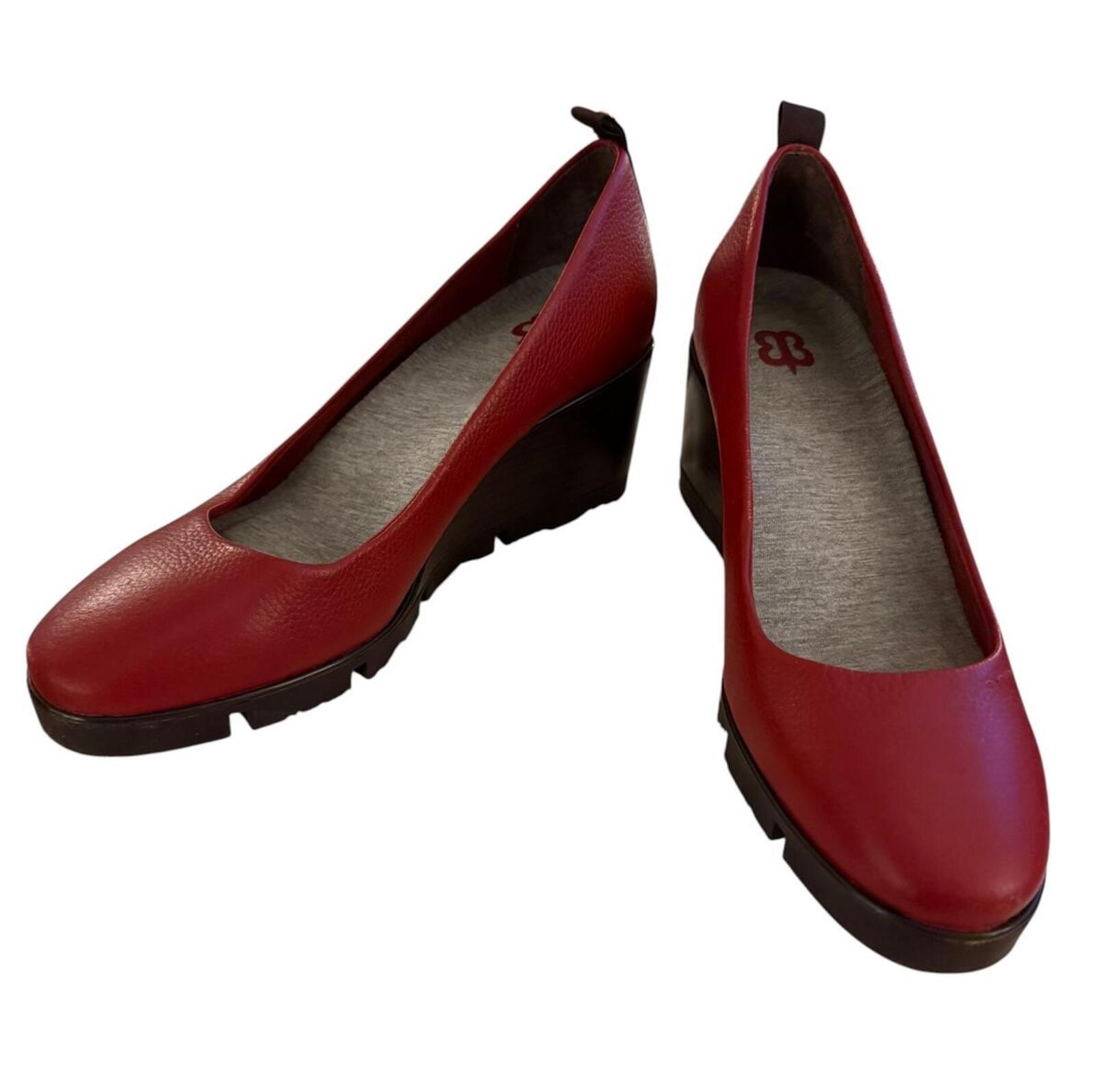 Betabrand Red Leather Wedge Heels with Heel Pull Tab