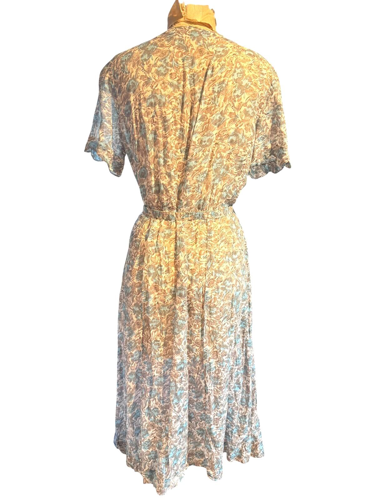 Shroyers True Vintage Floral Print Midi Dress with Belt
